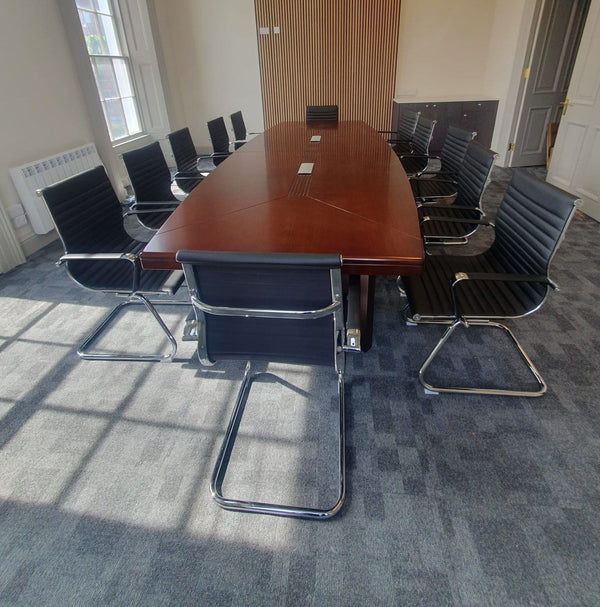 We've just wrapped up another stunning office furniture installation!