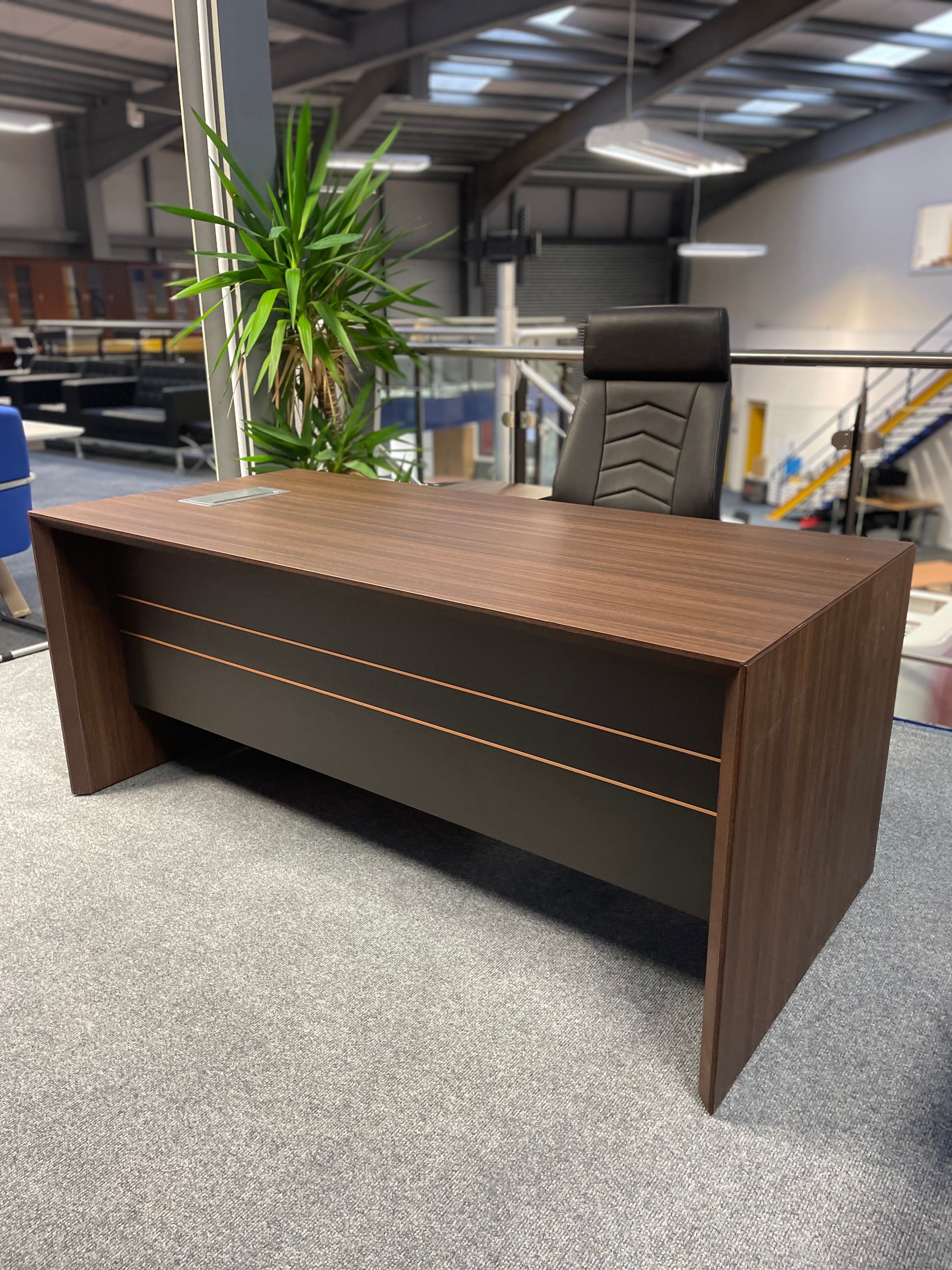 1.8m Executive Parnell Desk With Matching Side Unit – CTI Business ...