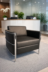 The Signature Single Seater