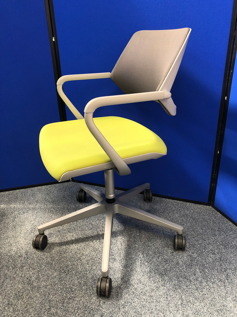 Steelcase Ergonomic Swivel Chairs - Grade A